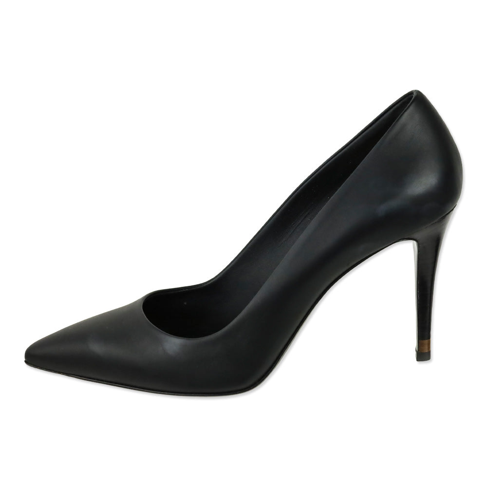 Fendi Black Calf Leather Pointed Toe Pumps