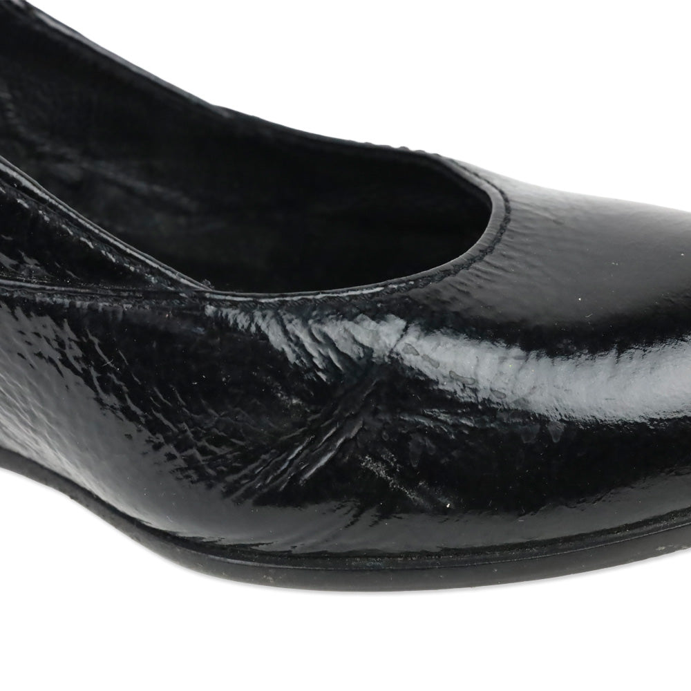 Fendi Black Pebbled Patent Leather Mary Jane Wedge Pump