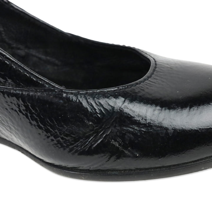Fendi Black Pebbled Patent Leather Mary Jane Wedge Pump