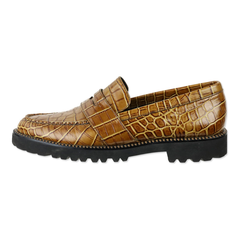 Freda Salvador Camel Embossed Croc Leather Char Lug Sole Loafers