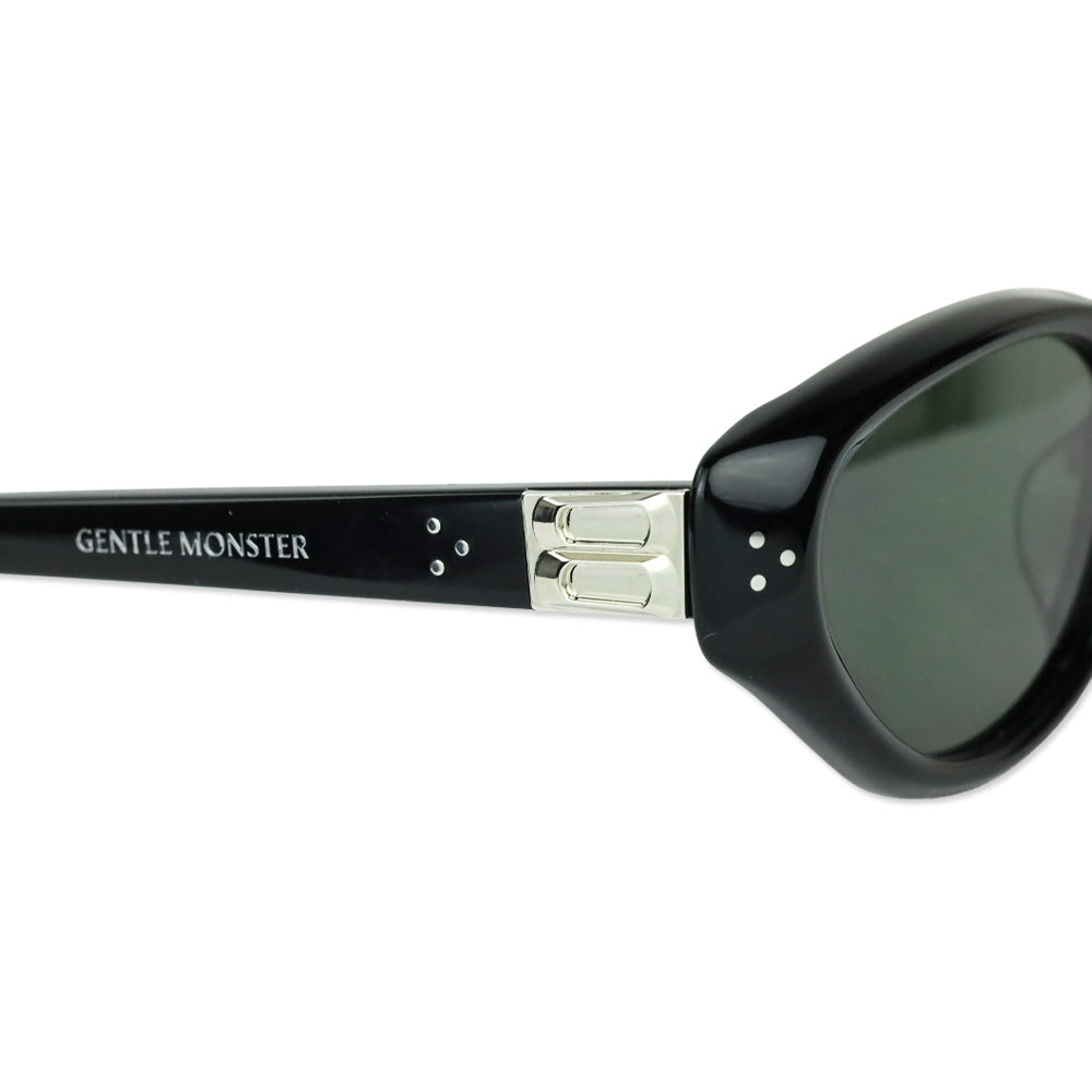 Gentle Monster Vanilla 01 Black Cat-Eye Sunglasses