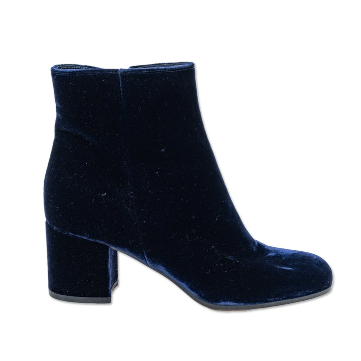 Gianvito Rossi Navy Velvet Ankle Boots