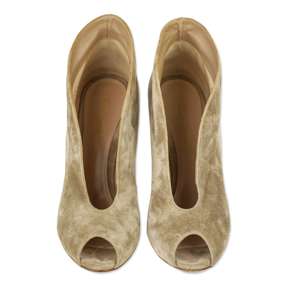 Gianvito Rossi Tan Suede Vamp 105 Booties