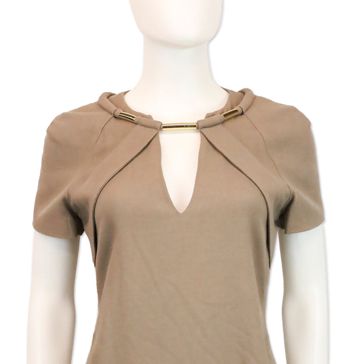 Gucci 2010 Taupe Wool Blend Short Sleeve Gold V-Neck Dress