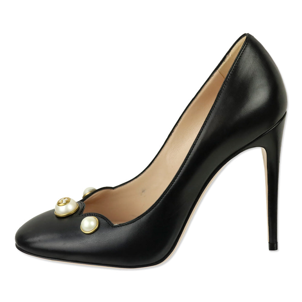 Gucci Black Leather Willow Scalloped GG Pearl Pumps