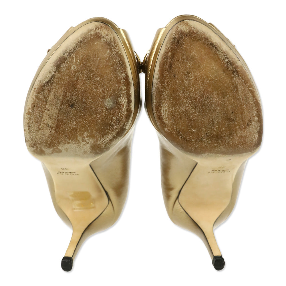 Gucci Gold Metallic Grained Leather Horsebit Peep Toe Pump
