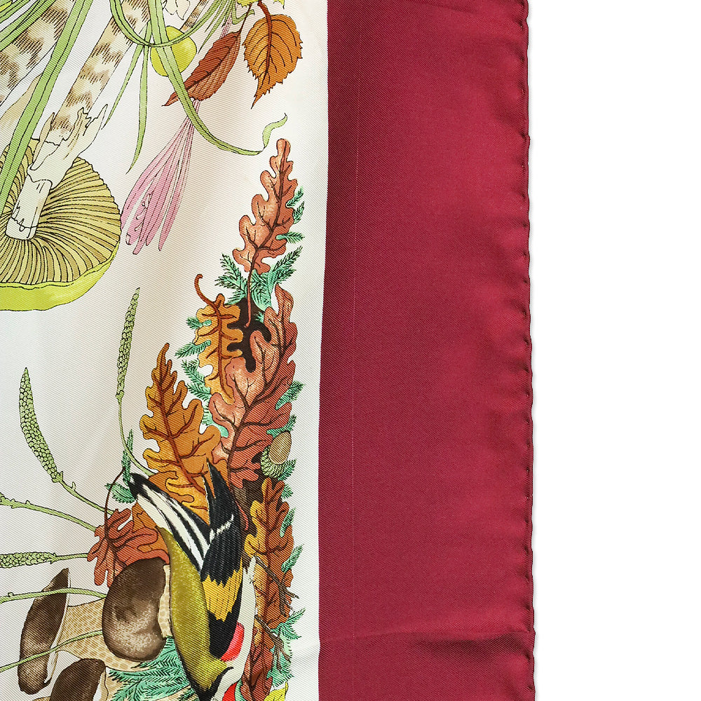 Gucci Vintage V. ACCORNERO シルクスカーフ Vintage Gucci Silk Scarf V. Accornero Fruit Butterflies