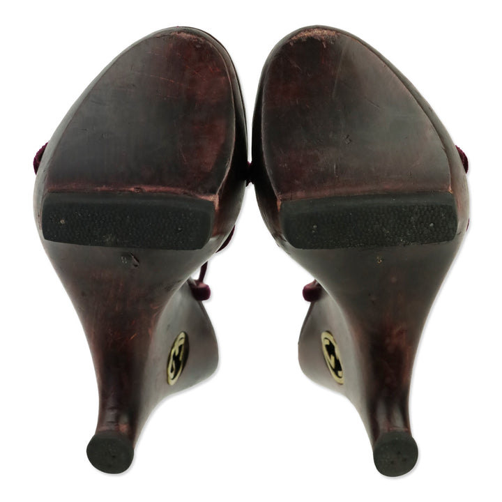 Gucci x Tom Ford 1996 Black Current Velvet Geisha Wooden Platform Wedge Sandals