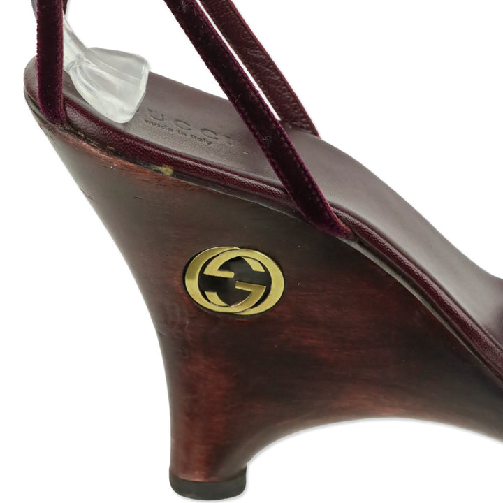 Gucci x Tom Ford 1996 Black Current Velvet Geisha Wooden Platform Wedge Sandals
