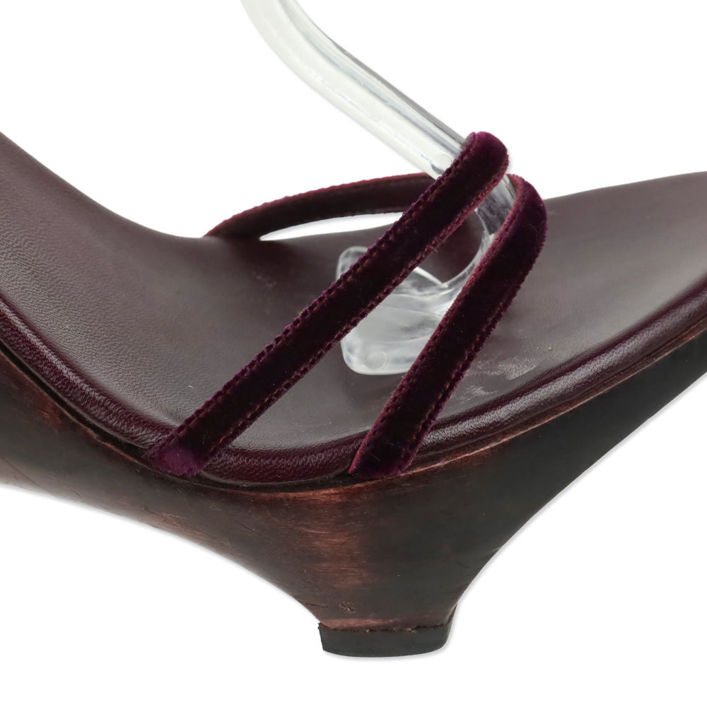 Gucci x Tom Ford 1996 Black Current Velvet Geisha Wooden Platform Wedge Sandals