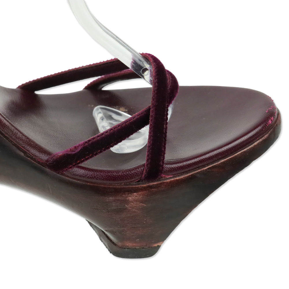 Gucci x Tom Ford 1996 Black Current Velvet Geisha Wooden Platform Wedge Sandals