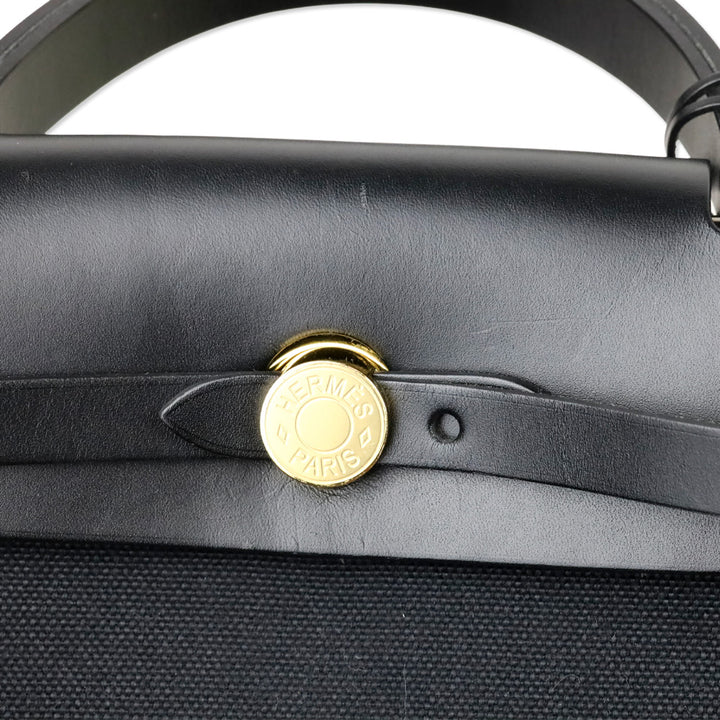 Hermès Black Noir Toile Militaire Vache Hunter Gold Hardware Herbag Zip Retourne 31 PM