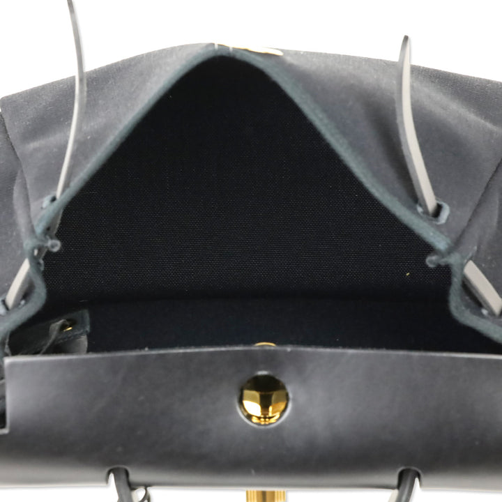 Hermès Black Noir Toile Militaire Vache Hunter Gold Hardware Herbag Zip Retourne 31 PM