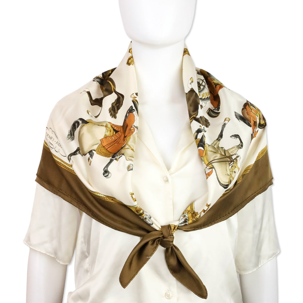 Hermès Brown/White "Reprise" Silk Carré 90 Scarf