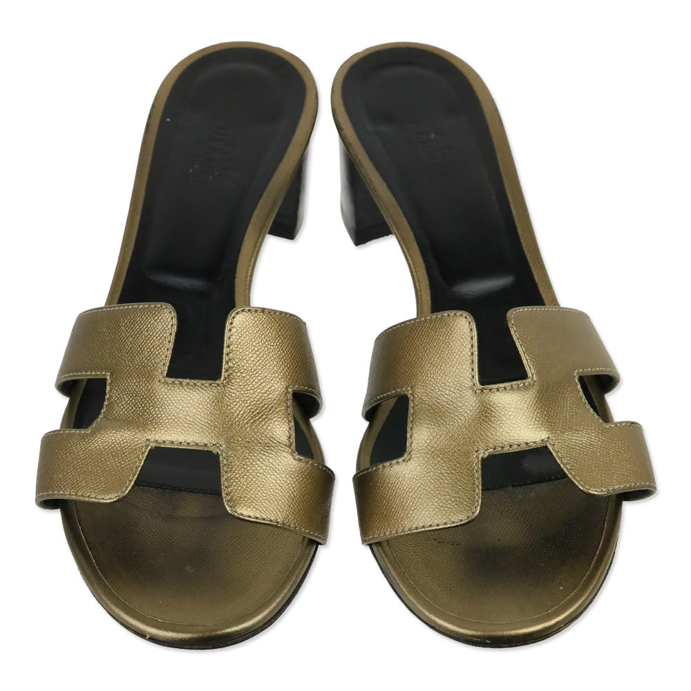 Hermès Gold Metallic Goatskin Oasis Sandals