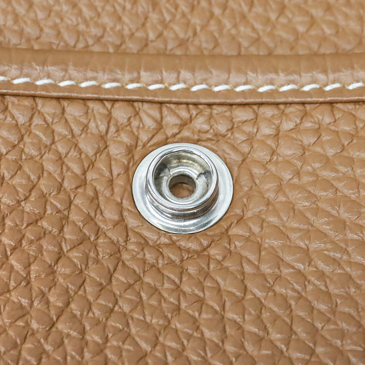 Hermès Gold Taurillon Clemence Evelyne III 29 PM in Palladium Hardware