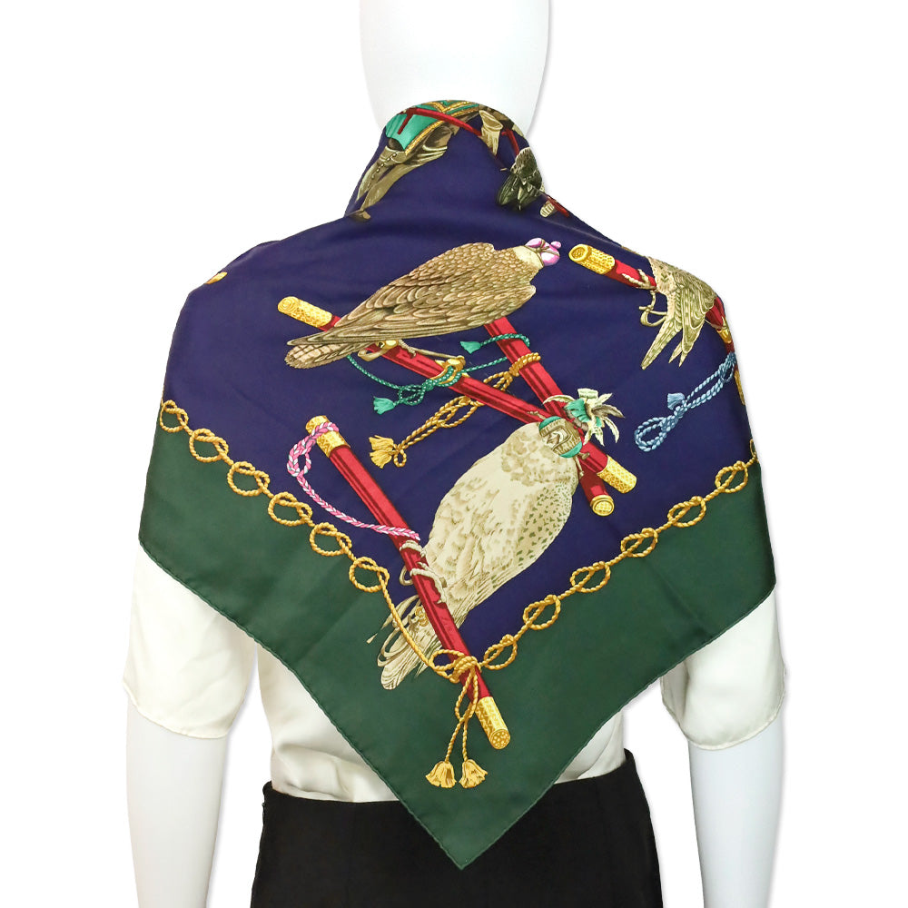 Hermès Les Oiseaux du Roy Silk Carré 90 Scarf