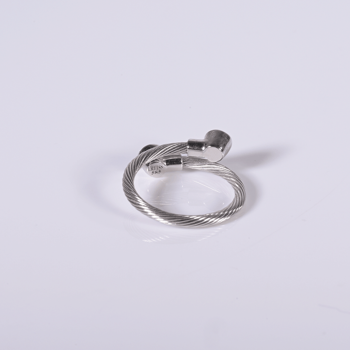 I. Reiss 14 KT White Gold & Diamond Wire Ring