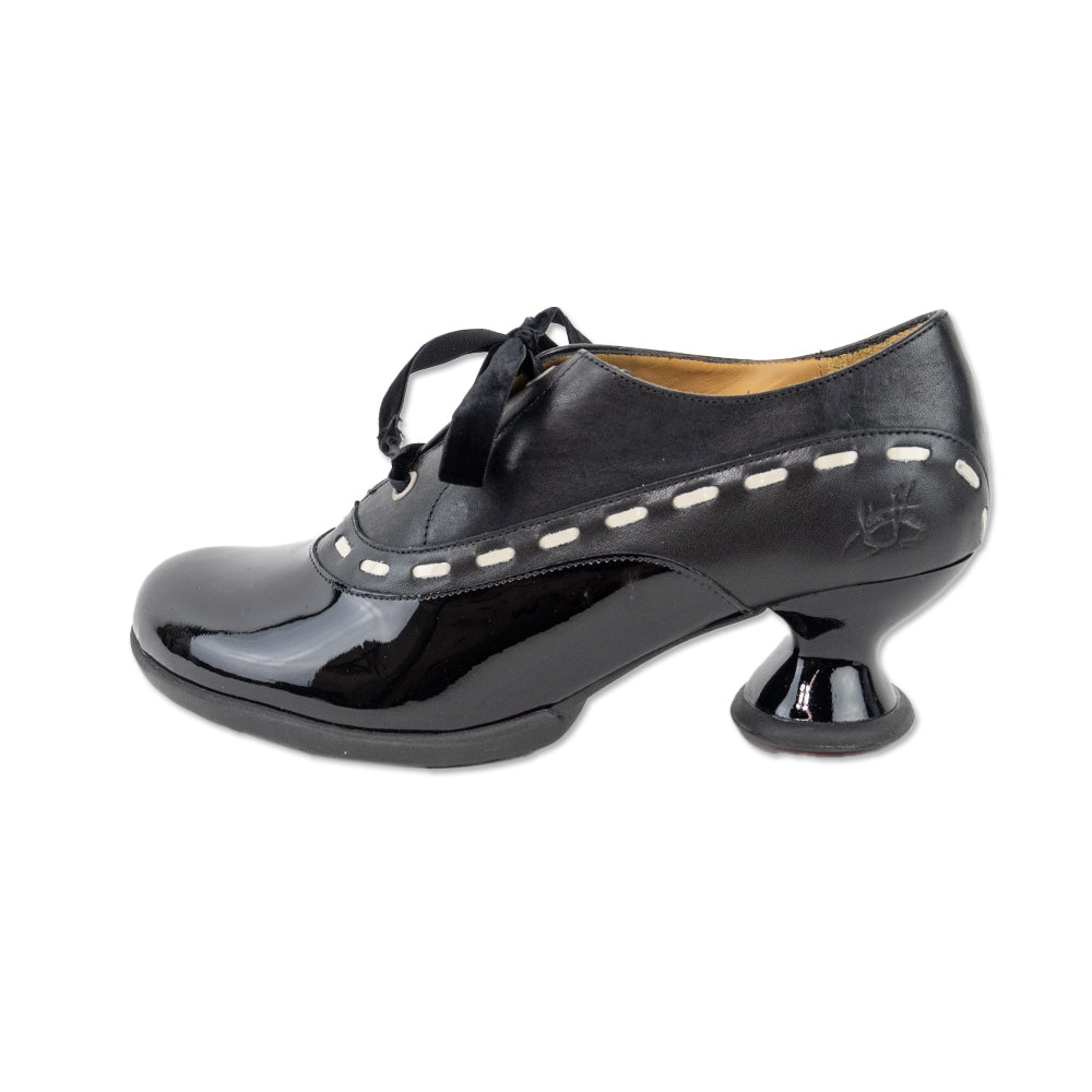 John Fluevog Black Leather Round Toe Loafers with Round Heel and Velvet Laces