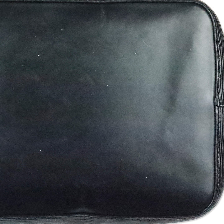 Louis Vuitton Black Epi Leather NéoNoé MM Bag