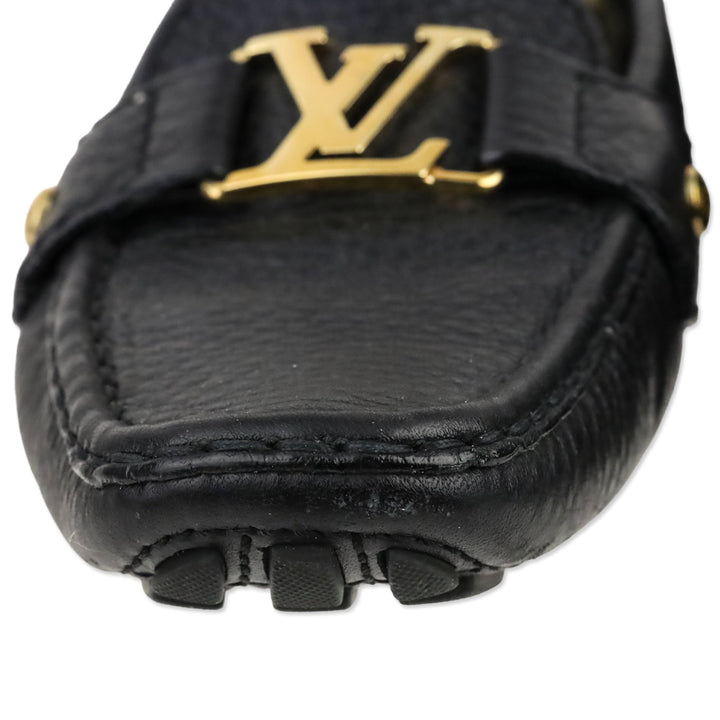 Louis Vuitton Black Pebbled Leather LV Buckle Driving Loafer