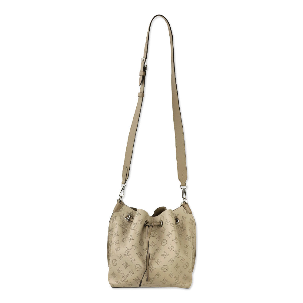Louis Vuitton Galet Grey Mahina Leather Muria