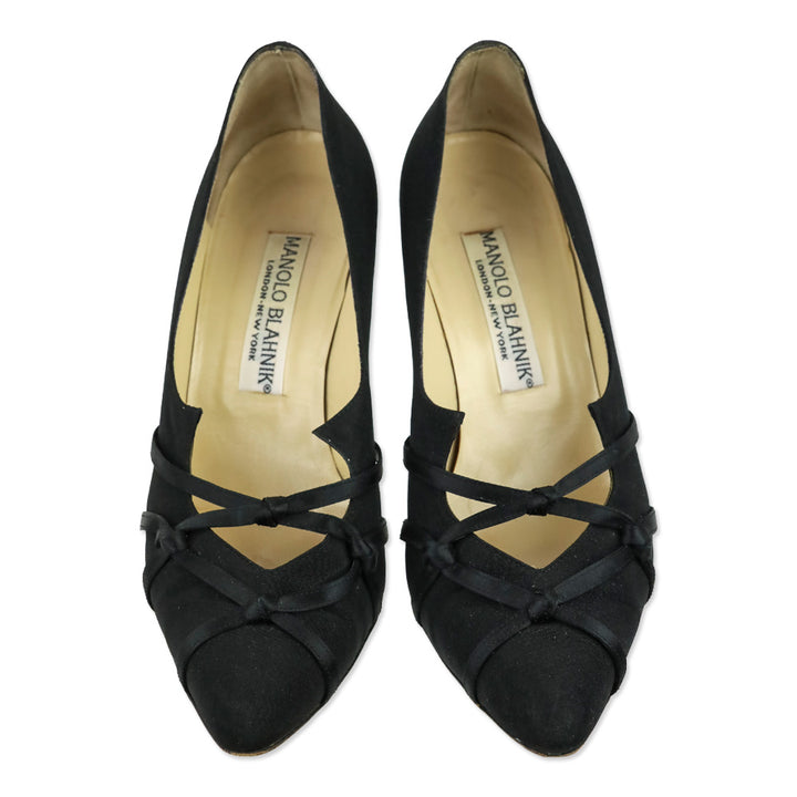 Manolo Blahnik Black Fabric Fishnet Knot Pumps