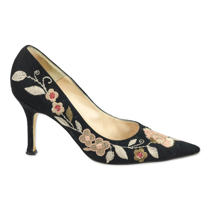 Manolo Blahnik Black Floral‎ Embroidered Canvas Pointed Pump