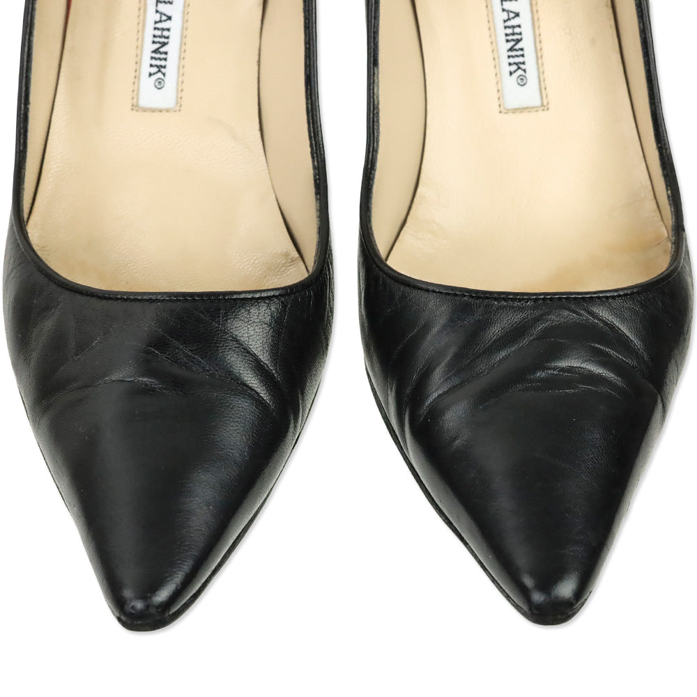 Manolo Blahnik Black Leather Pointed Toe Pumps