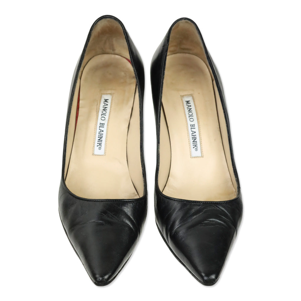 Manolo Blahnik Black Leather Pointed Toe Pumps
