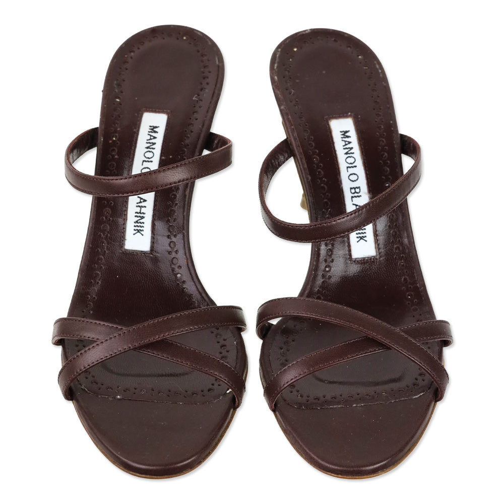 Manolo Blahnik Burgundy Leather Banga 70 Sandal