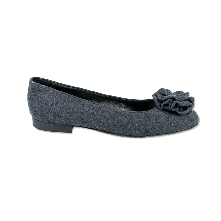 Manolo Blahnik Gray Wool Ruffle Flower Ballet Flats