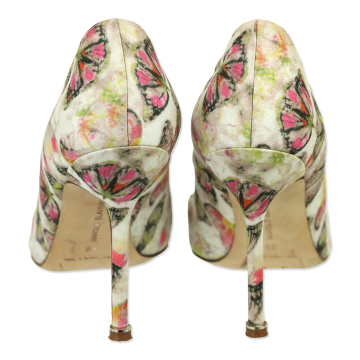Manolo Blahnik Multicolor Butterfly Print Fabric Hangisi Pumps