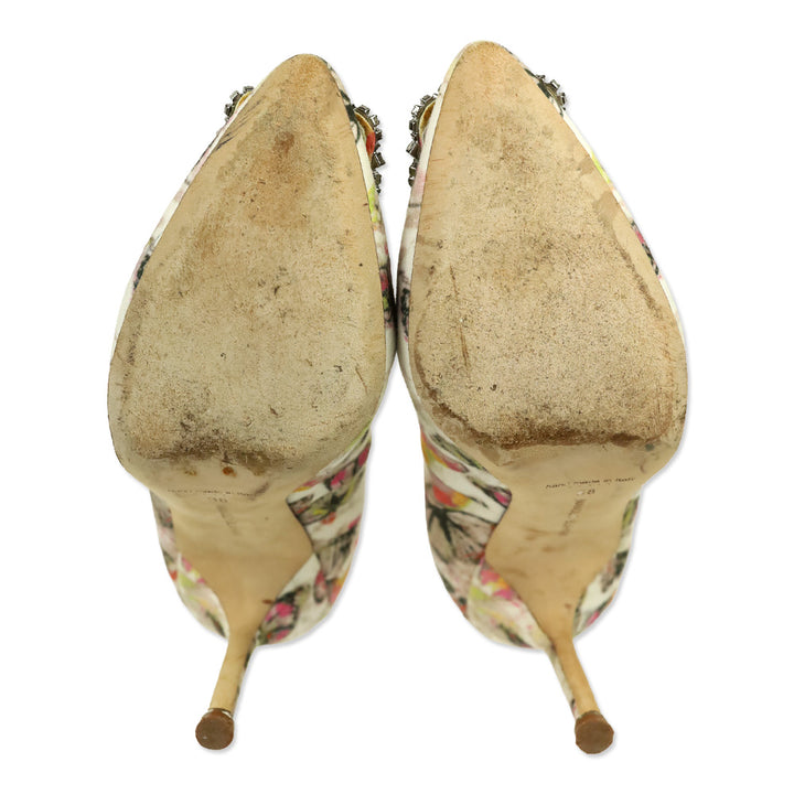 Manolo Blahnik Multicolor Butterfly Print Fabric Hangisi Pumps