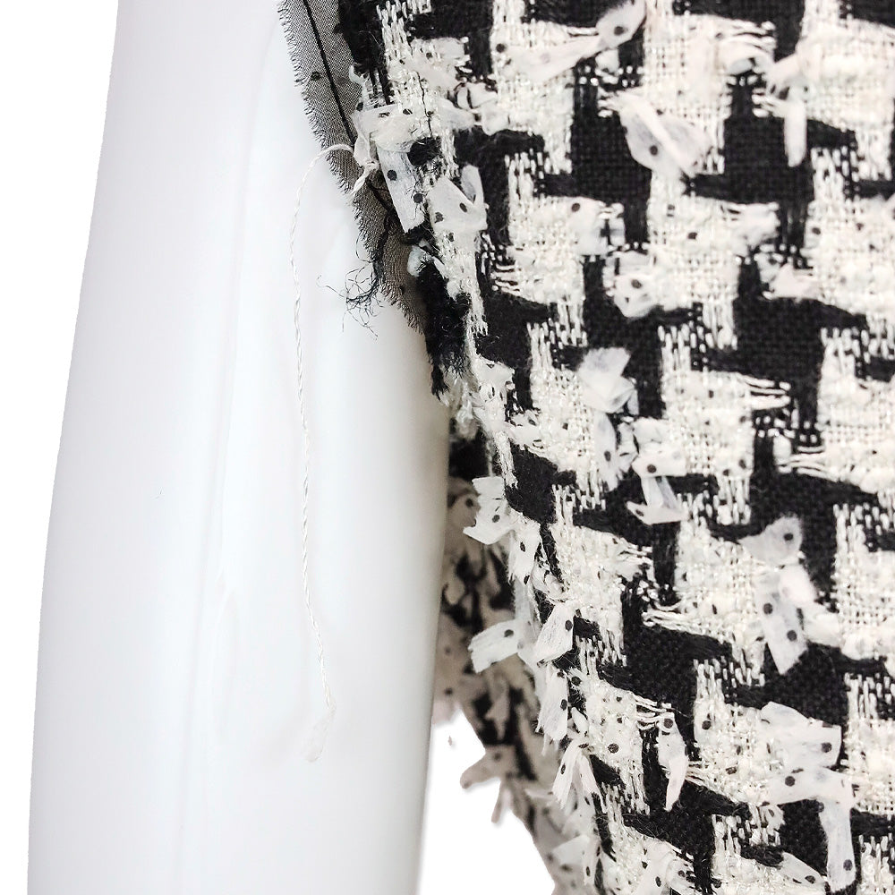 Oscar de la Renta Ivory/Black Bouclé Tweed Bateau Neck Sleeveless Midi Dress