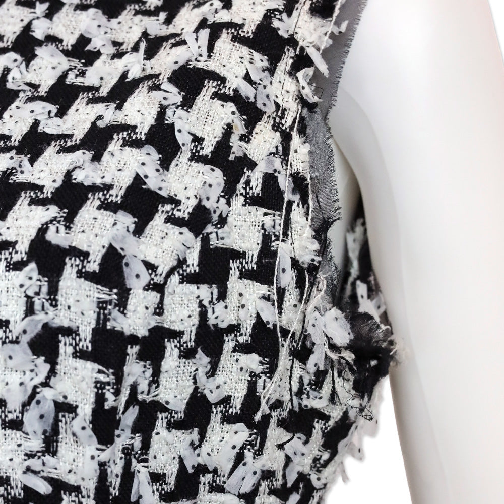 Oscar de la Renta Ivory/Black Bouclé Tweed Bateau Neck Sleeveless Midi Dress