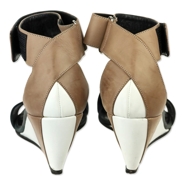 Pierre Hardy Natural/White/Black Leather Low Wedge Sandals