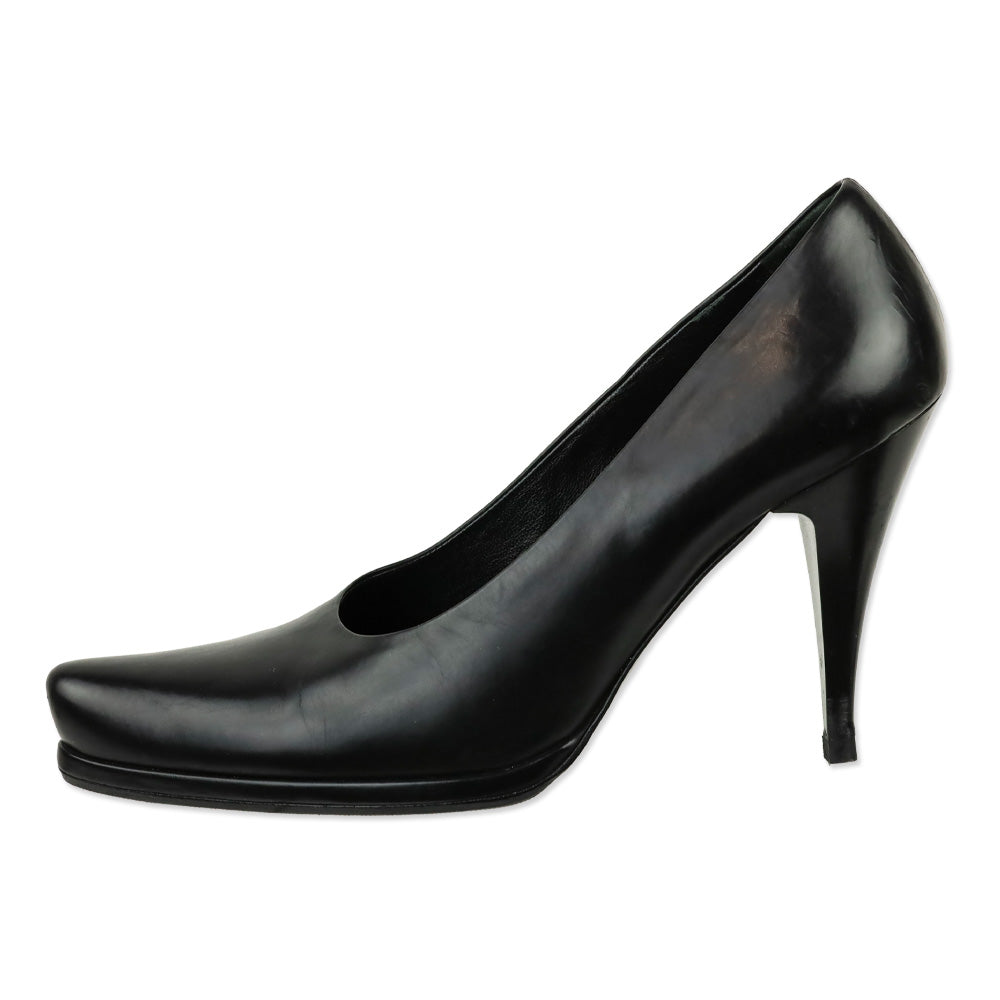 Prada Black Leather Pointed Toe Pumps