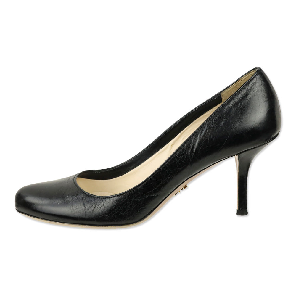 Prada Black Leather Pump