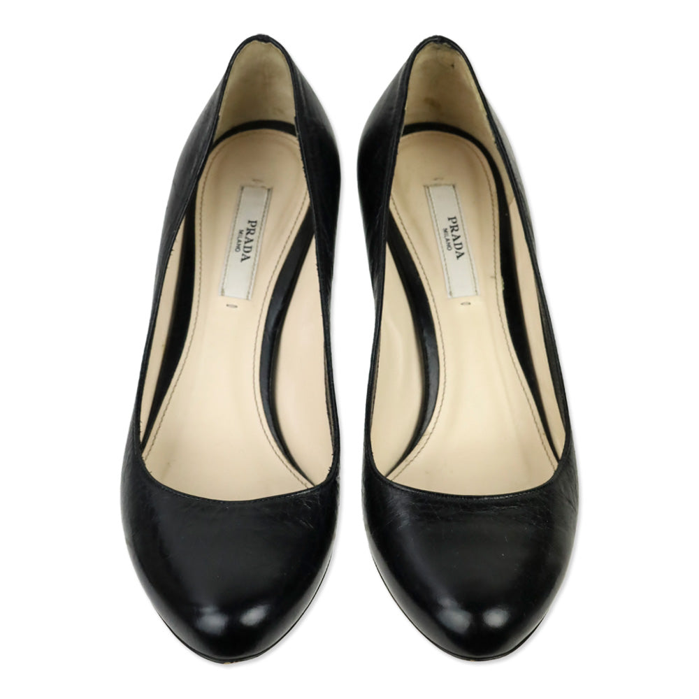 Prada Black Leather Pump