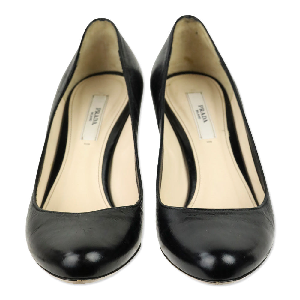 Prada Black Leather Pump