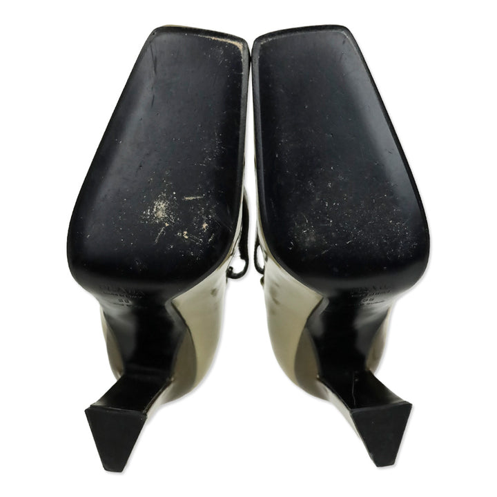 Prada Vintage F/W 1998 Olive Patent Leather Mary Jane Pumps