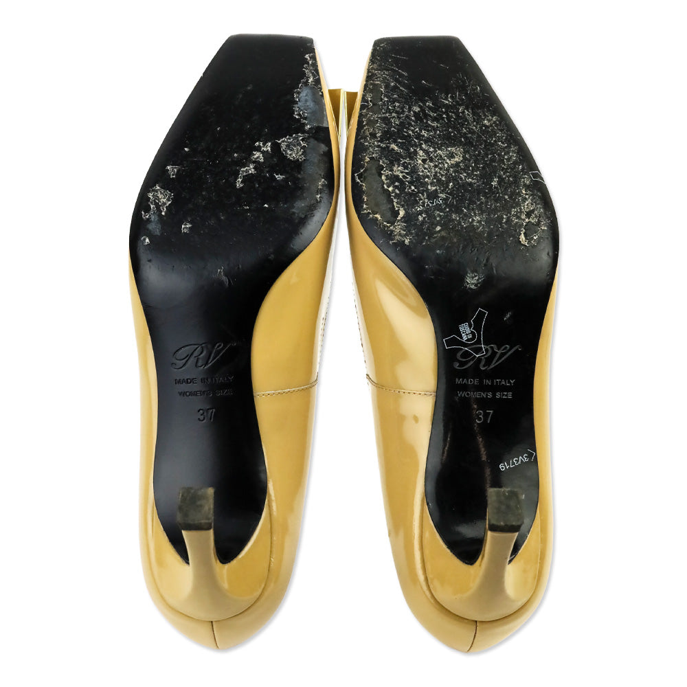 Roger Vivier Beige Patent Leather Trompette Pumps