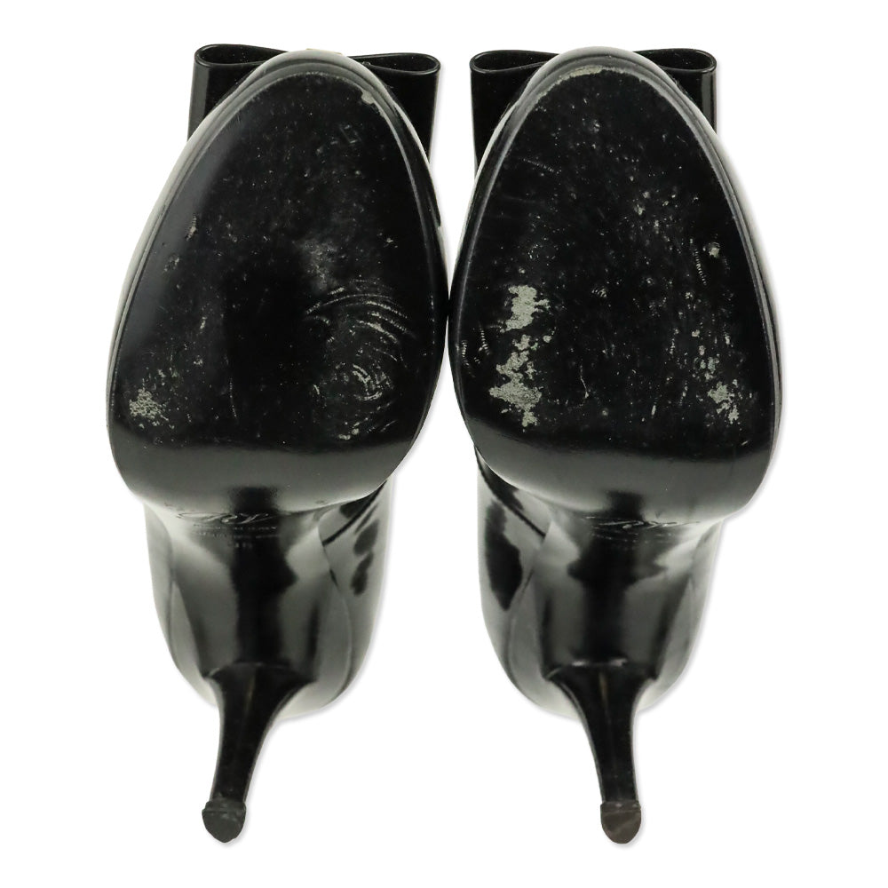 Roger Vivier Patent Leather Bow Pump
