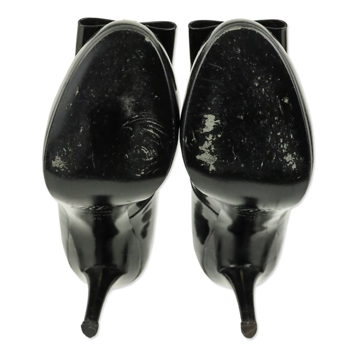 Roger Vivier Patent Leather Bow Pump