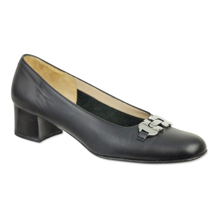 Salvatore Ferragamo Black Calf Leather Gancini Accent Pump