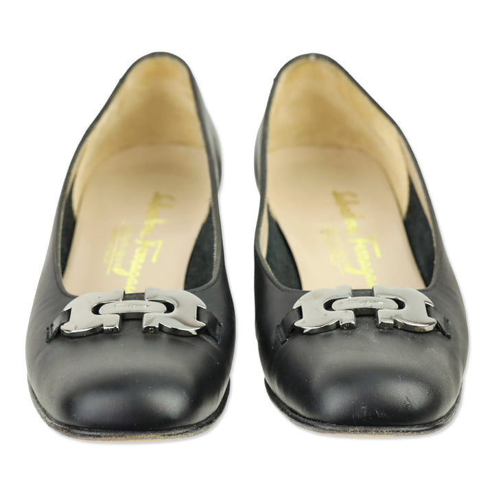 Salvatore Ferragamo Black Calf Leather Gancini Accent Pump