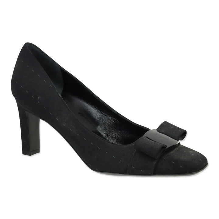 Salvatore Ferragamo Black Fabric Vara Bow Stitch Detail Pumps