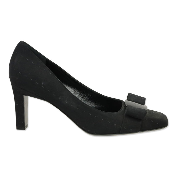 Salvatore Ferragamo Black Fabric Vara Bow Stitch Detail Pumps