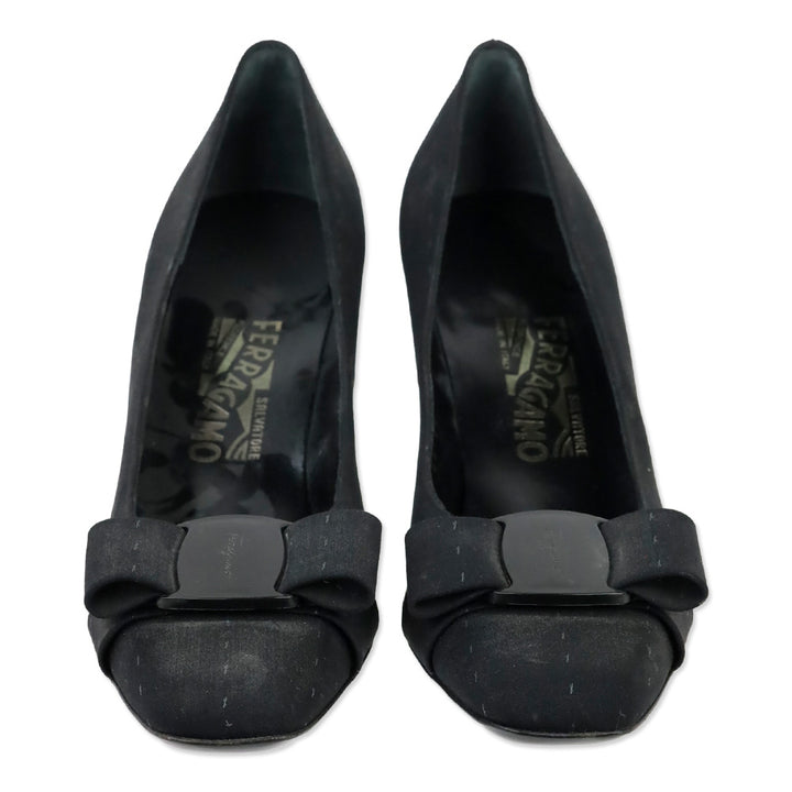 Salvatore Ferragamo Black Fabric Vara Bow Stitch Detail Pumps
